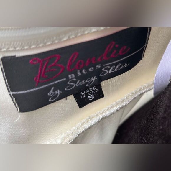 White Flowing Silhouette One Shoulder Gold Sequins Floral Embellishment Full Len - Picture 9 of 9